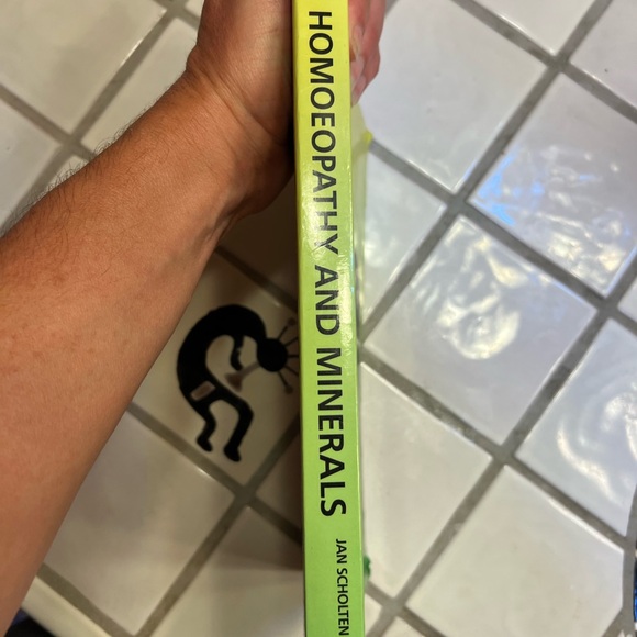 Homeopathy and Minerals Book by Jan Scholten - Picture 5 of 5